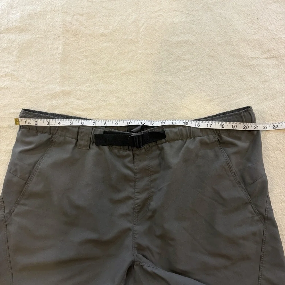 The North Face Class V Pathfinder Belted Shorts Men's Size Large Blue Hiking EUC